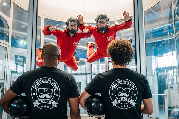 Bodyflying (Indoor Skydiving)