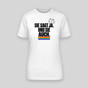 Sie sagt Ja. Und sie auch. JGA T-Shirt Damen in Weiss