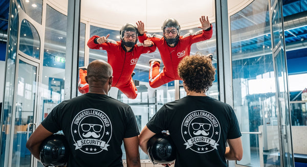 Bodyflying (Indoor Skydiving)