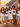 Fuenf Frauen in Trau dich Retro Regenbogen JGA T-Shirts vor Positano