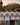 JGA-Crew mit Würzburg-Grand-Tour-Shirts auf der Alten Mainbrücke – Rückenprint